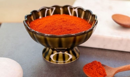 پايريكا ( Paprika ) از رنگ تا درمان: بررسی علمی و سنتی پاپریکا، کاربردها، هشدارها و موارد منع مصرف